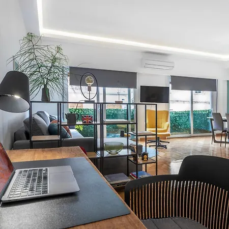 Spacious & Bright 2br In Hip Pangrati, *